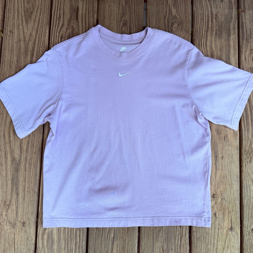 Nike Essential T-shirt